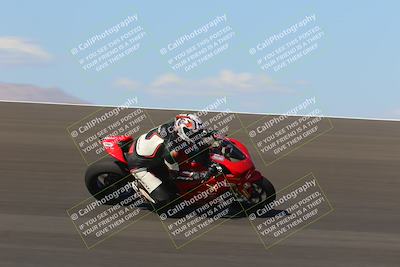 media/Oct-08-2022-SoCal Trackdays (Sat) [[1fc3beec89]]/Bowl (1030am)/